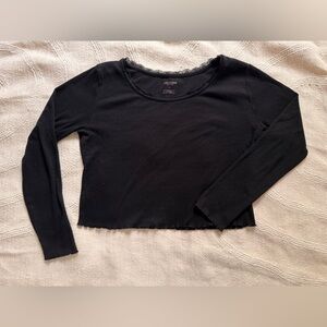 Arizona Jean Company Black Long Sleeve Tee Lace Hem Lettuce Hem Delicate Classic